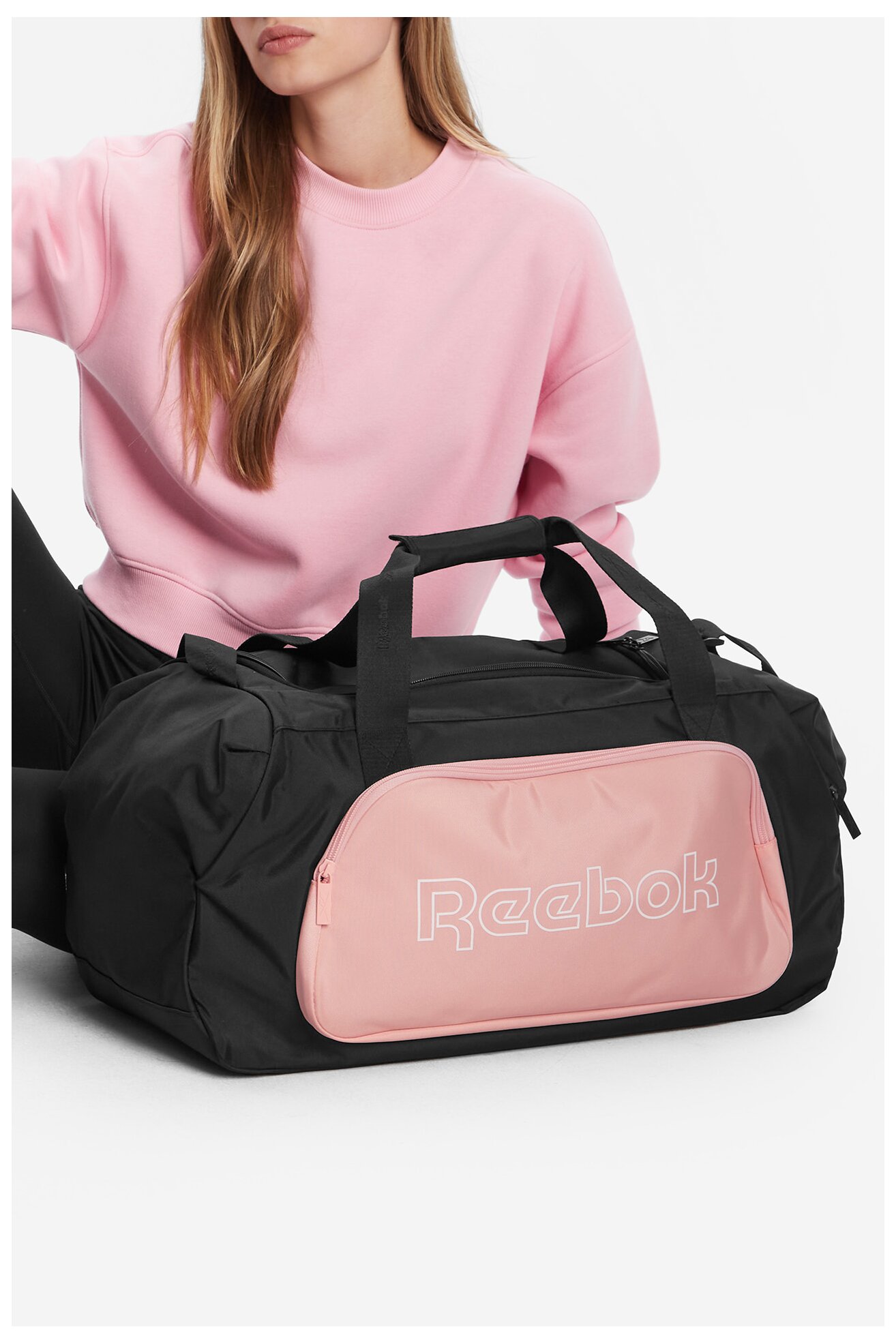 Utazó táska Reebok C-RBK-P-004-08 FEKETE