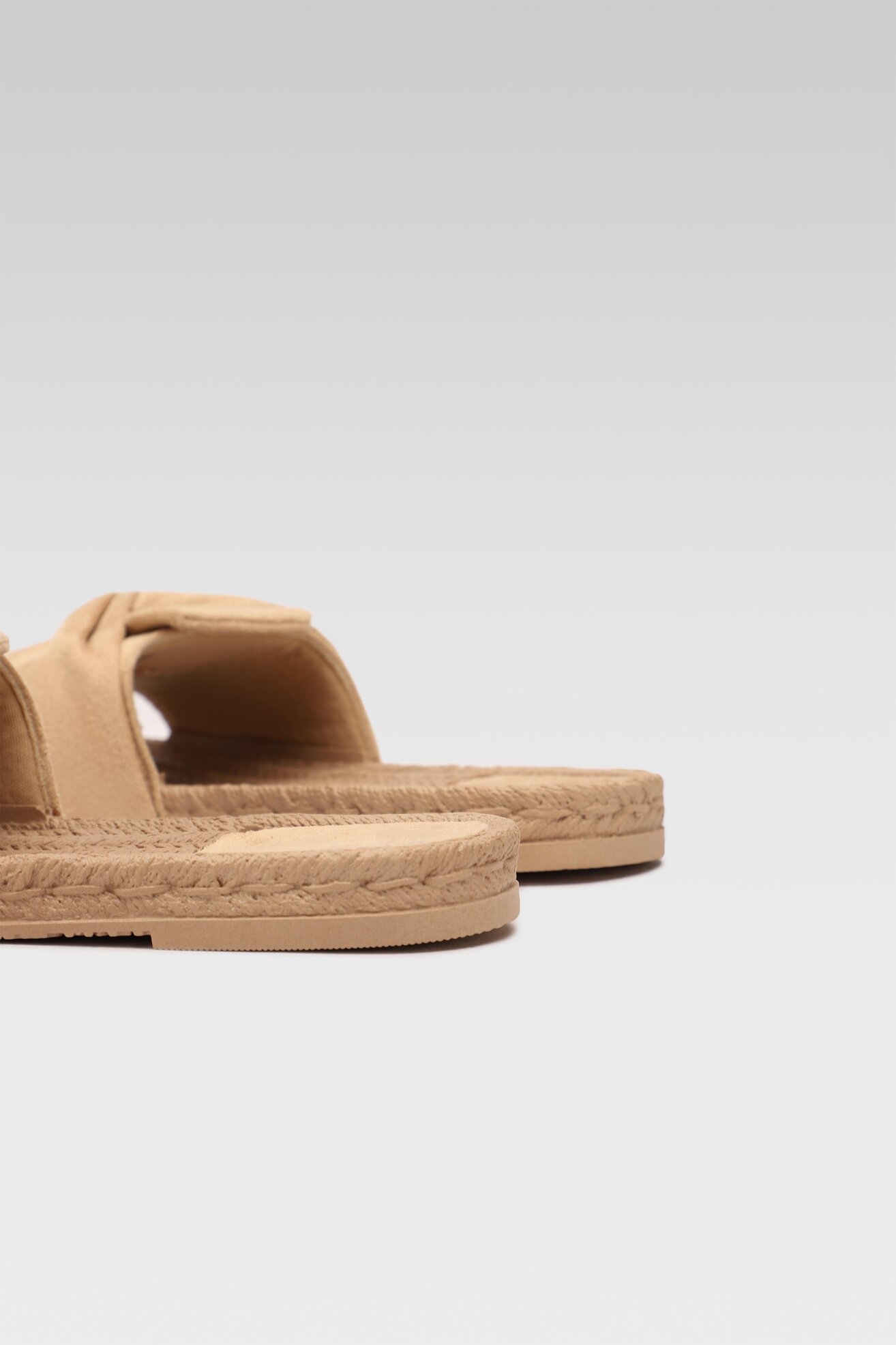 Klapki Bassano WS6758-03 Beżowy