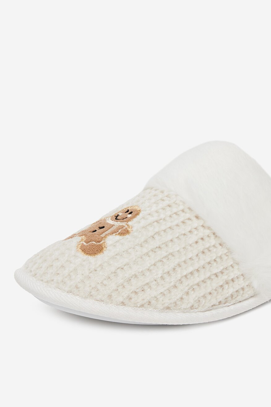 
                DeeZee - Kapcie ocieplane - 5904410895254