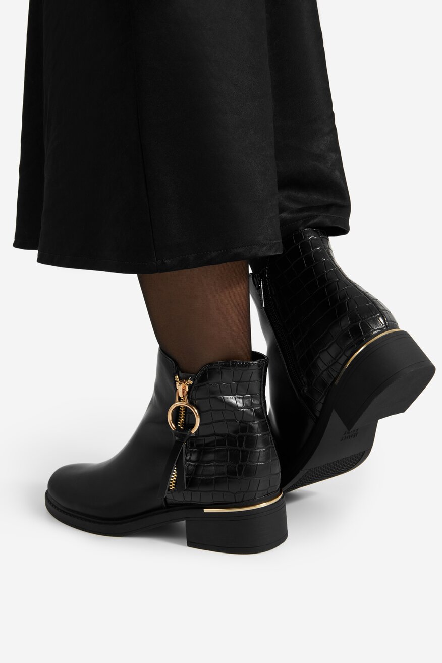 
                Kratke čizme Jenny Fairy CRNA - 5905588900139