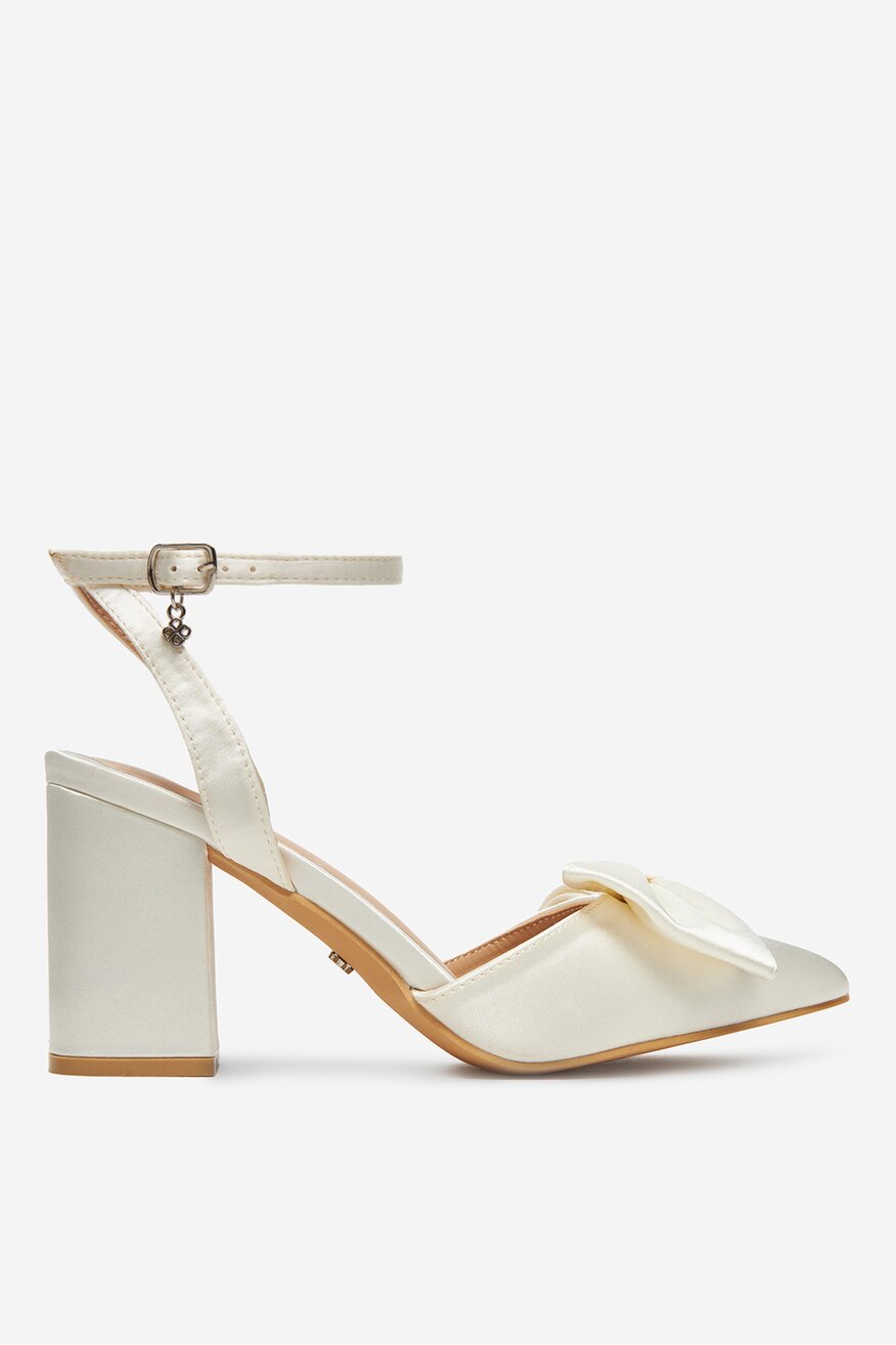 
                DeeZee - Czółenka na słupku - 5906751109984