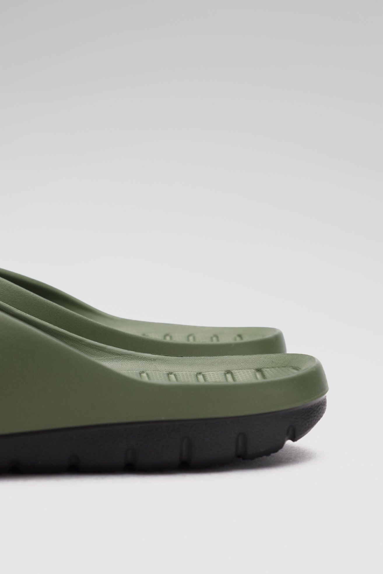 Klapki basenowe Coqui 7901-100-2622 Khaki