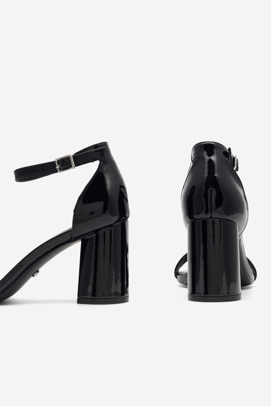 
                Lasocki - Sandały skórzane na słupku - 5904862640723