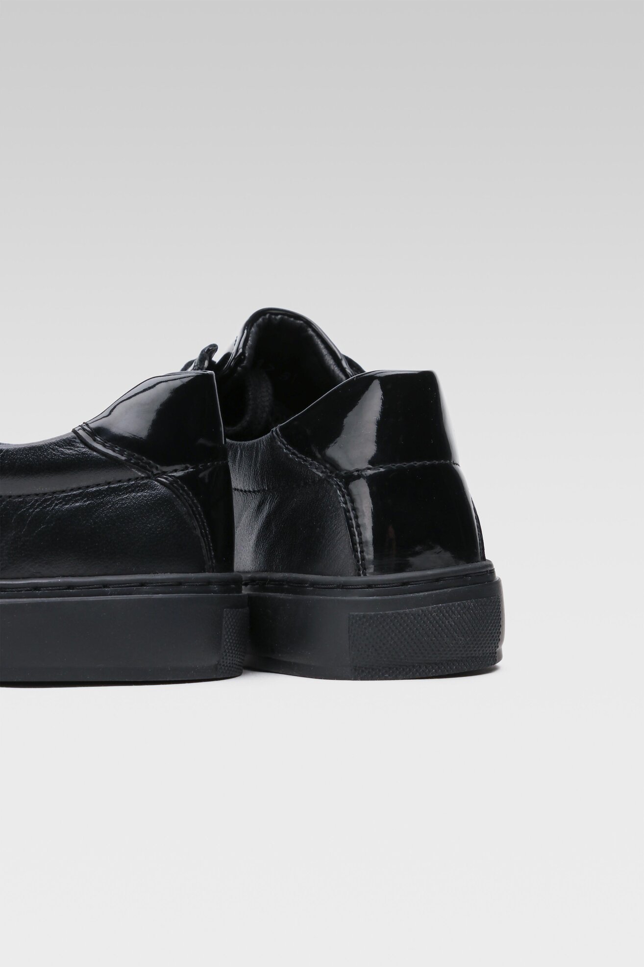 Sneakers Sarah Karen WI23-HOLLAND-01 Czarny