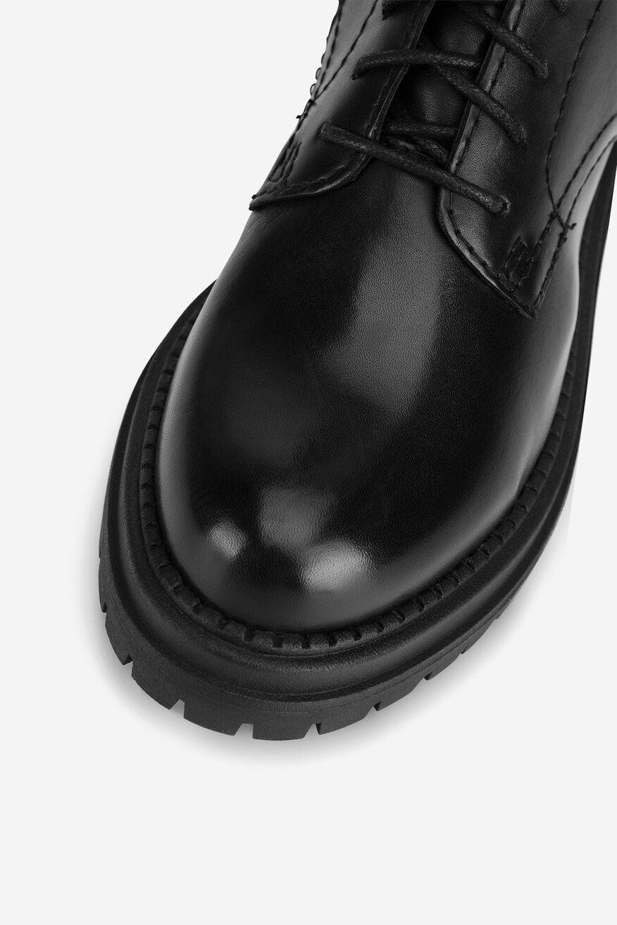 
                Duboke cipele Lasocki CRNA - 5905588916413