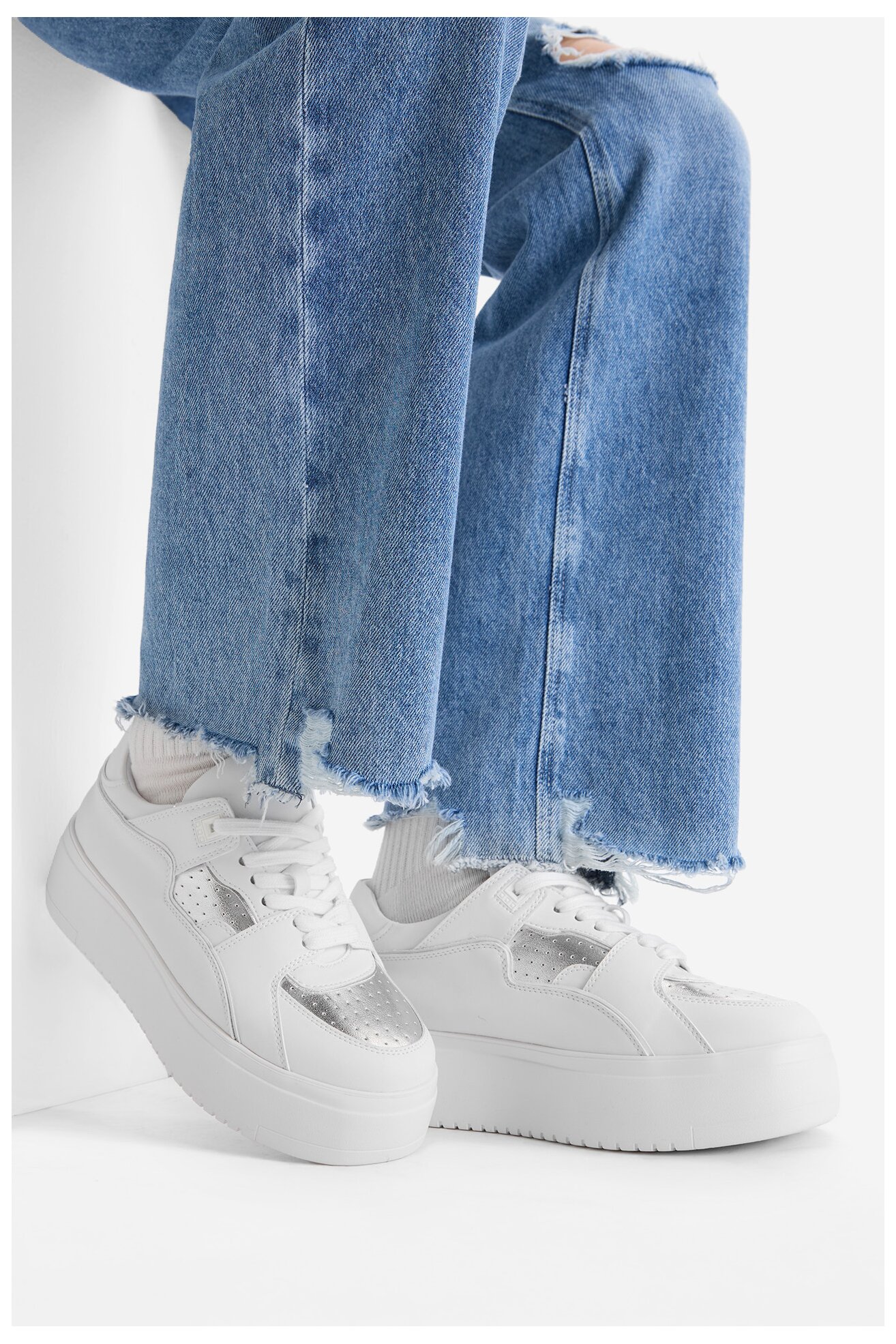 Сникърси Badura CEO-ARNA-01 СРЕБРИСТ