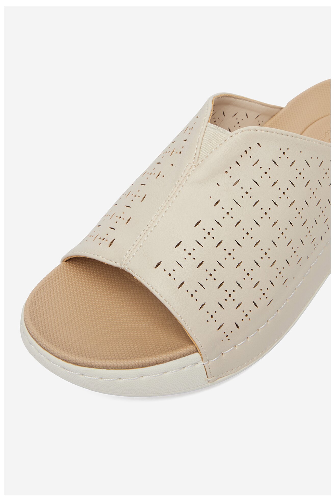 Шльопанець Go Soft CEO-R26SS02248 БЕЖЕВИЙ