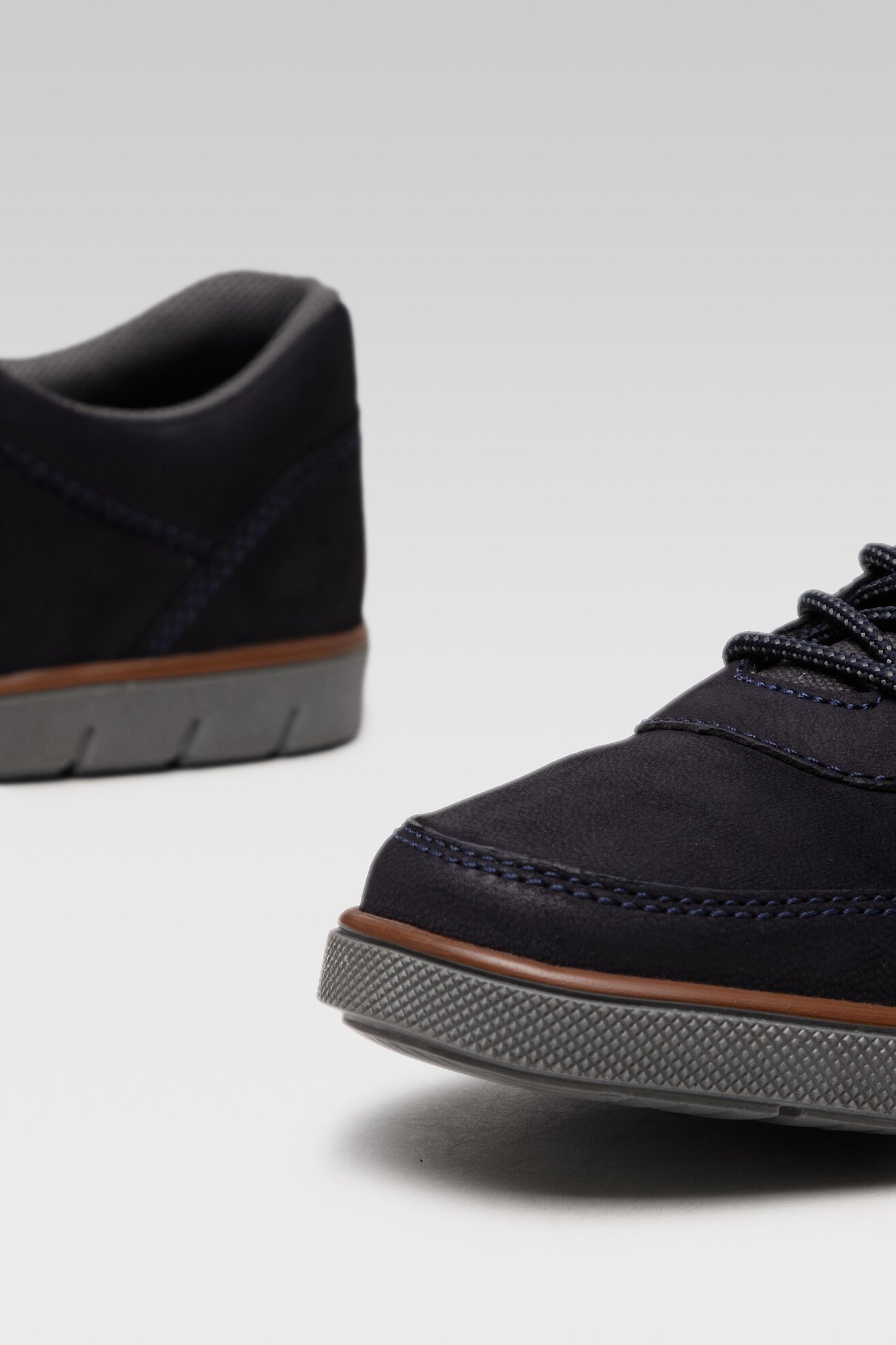 Półbuty Bugatti 323-52314-3500-4100 Granatowy