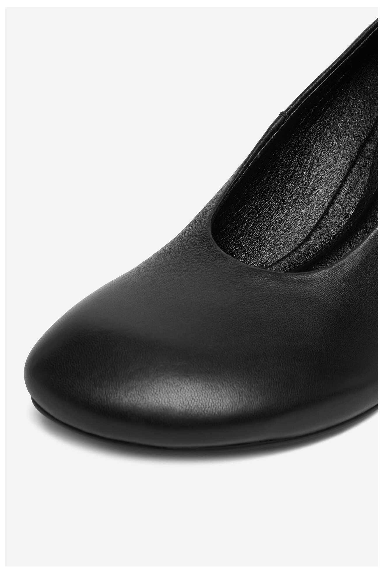 Czółenka Gino Rossi CEO-SEA-V1928-35-1, Czarny