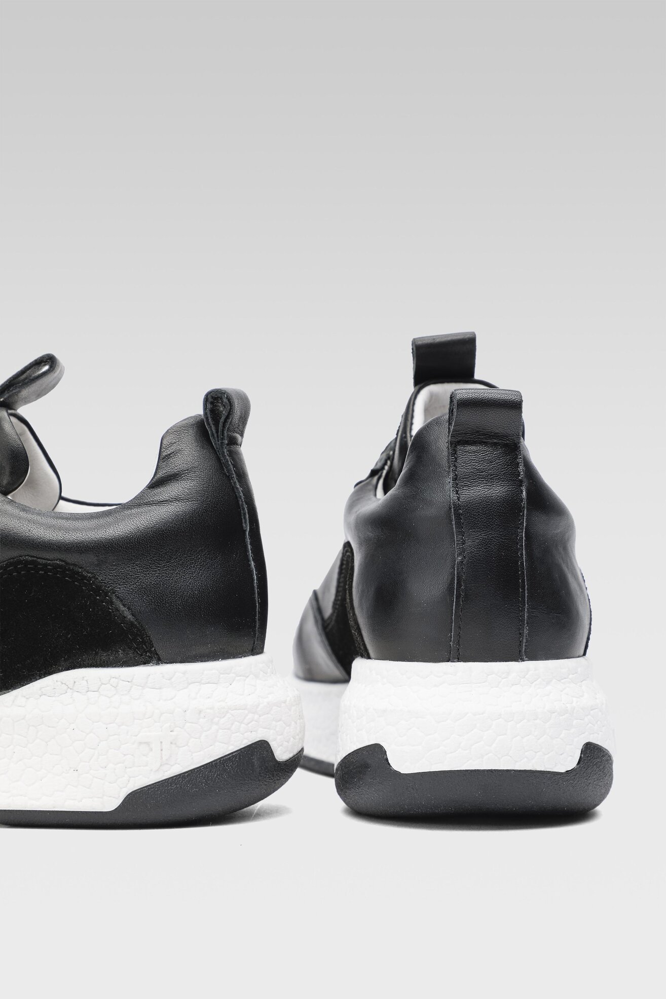 Sneakers Togoshi 37960 Czarny