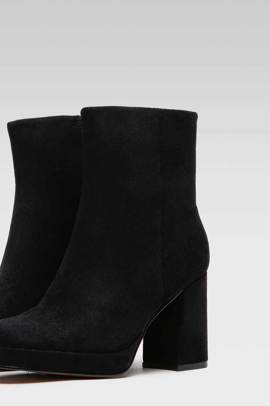 
                Jenny Fairy - Botki na słupku i platformie - 5904862088754