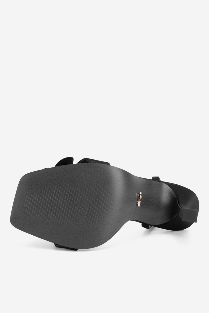 
                Sandale DeeZee NEGRU - 5904862892481