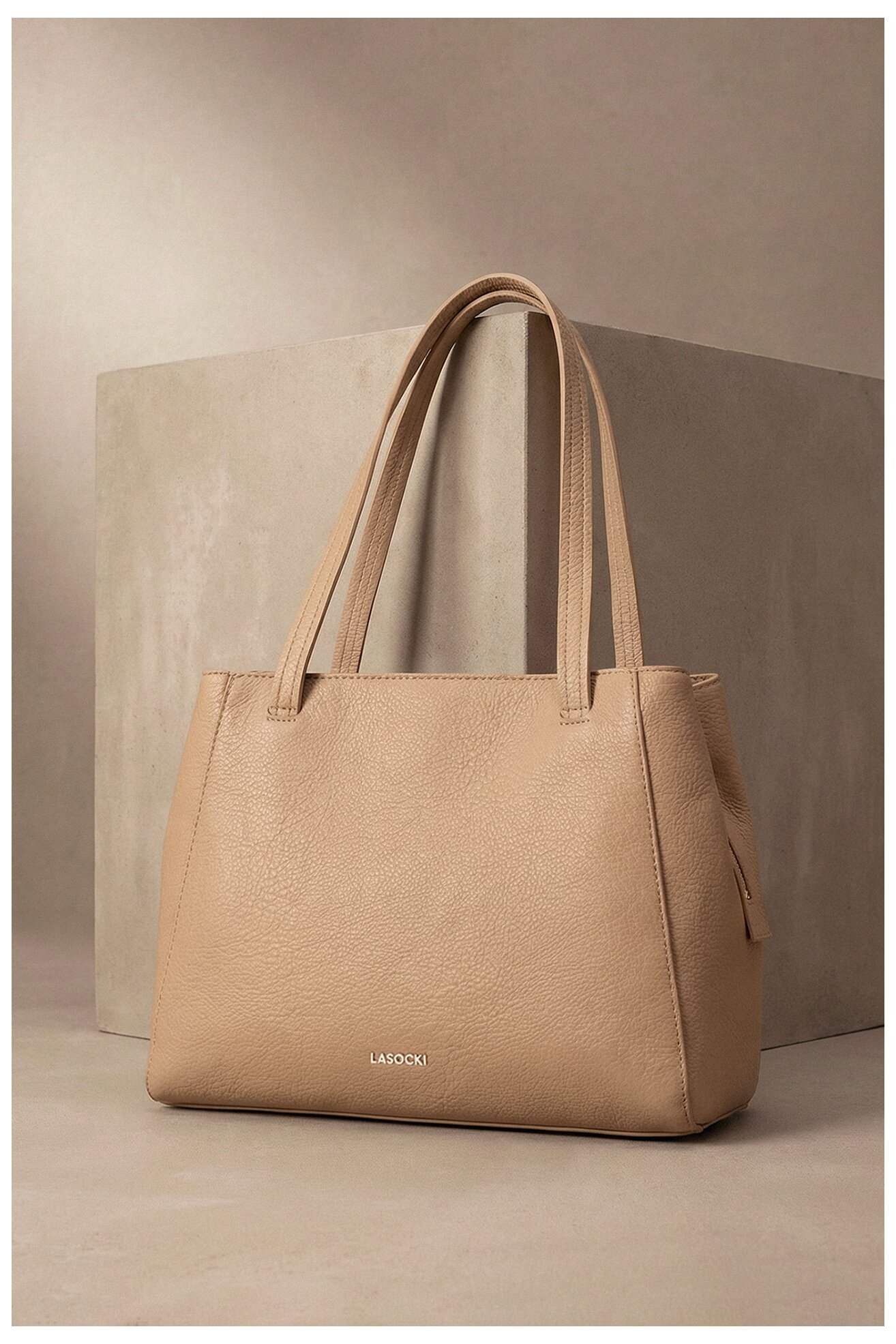 Дамска чанта Lasocki C-LSK-K-032-06 БЕЖОВ