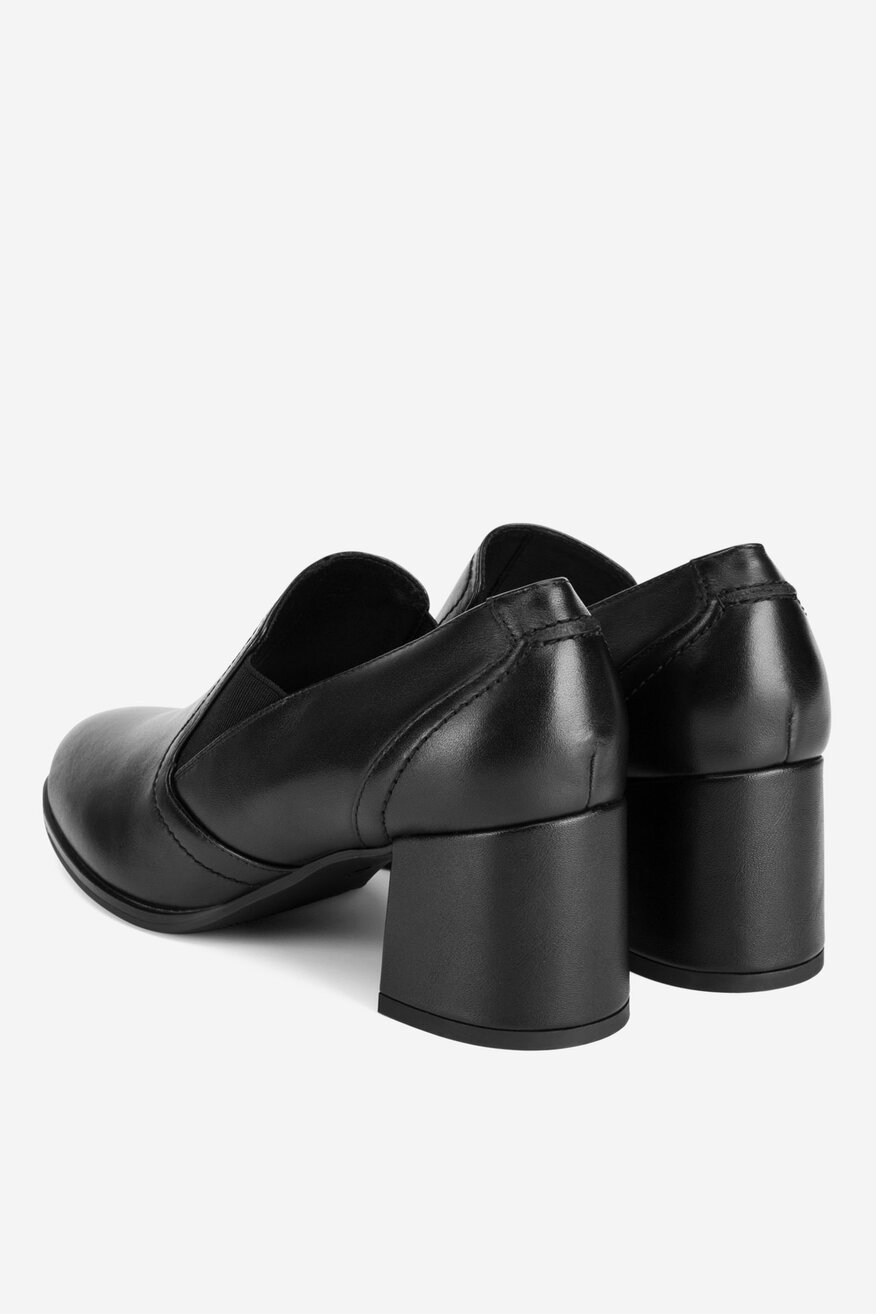 Lasocki - Loafersy skórzane na obcasie - 5905588857297