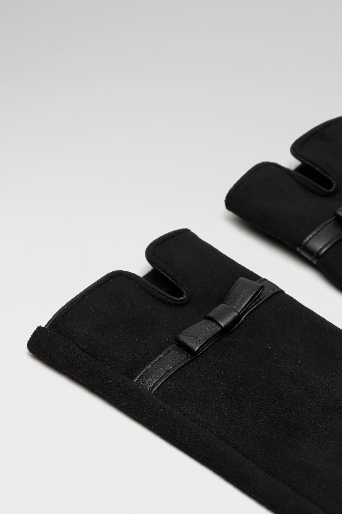 Rękawiczki damskie ACCCESSORIES 1W6-004-AW21 Czarny