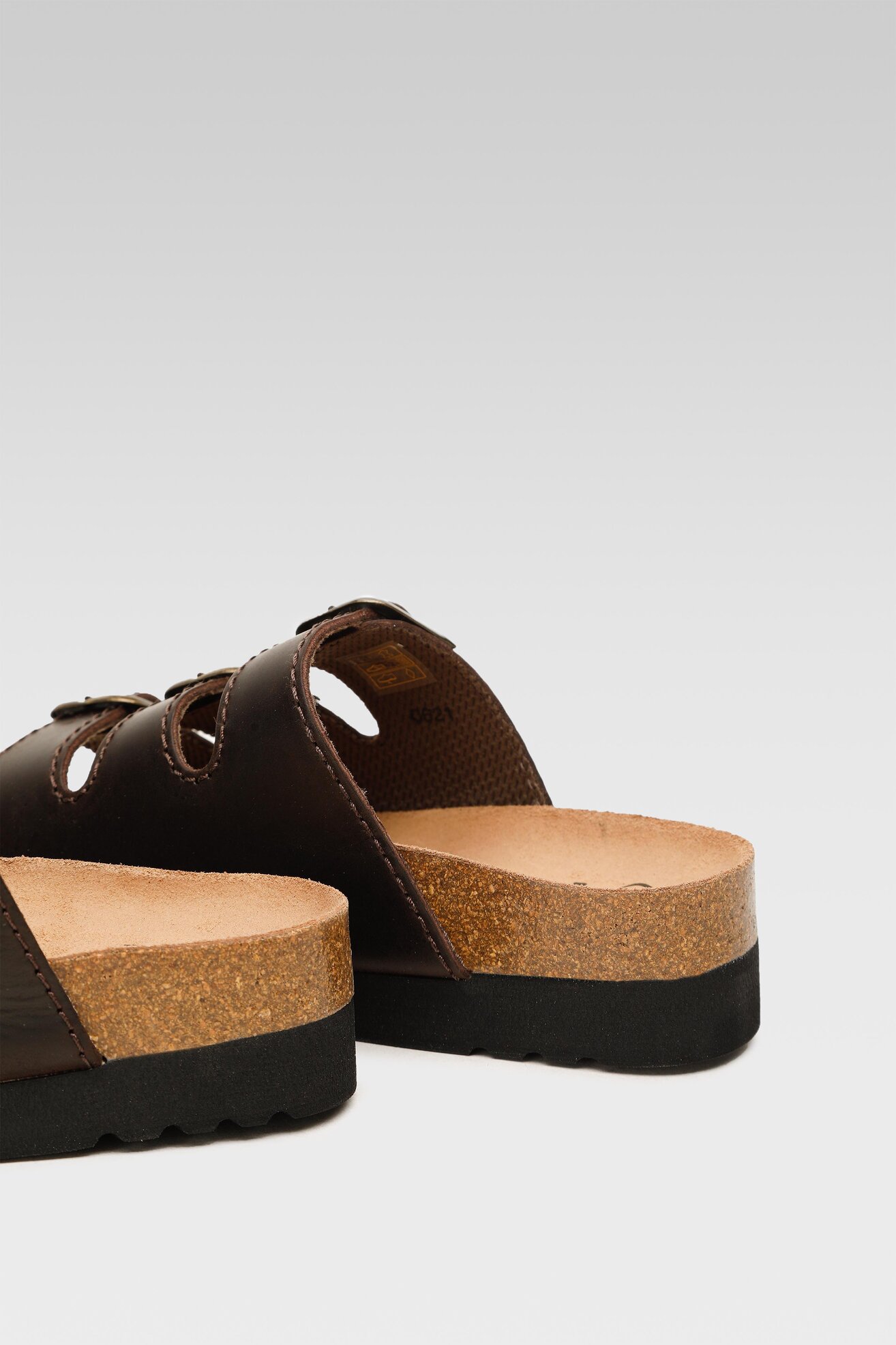 Klapki Scholl MF26835 RIO WEDGE AD MED 1019 Brązowy ciemny