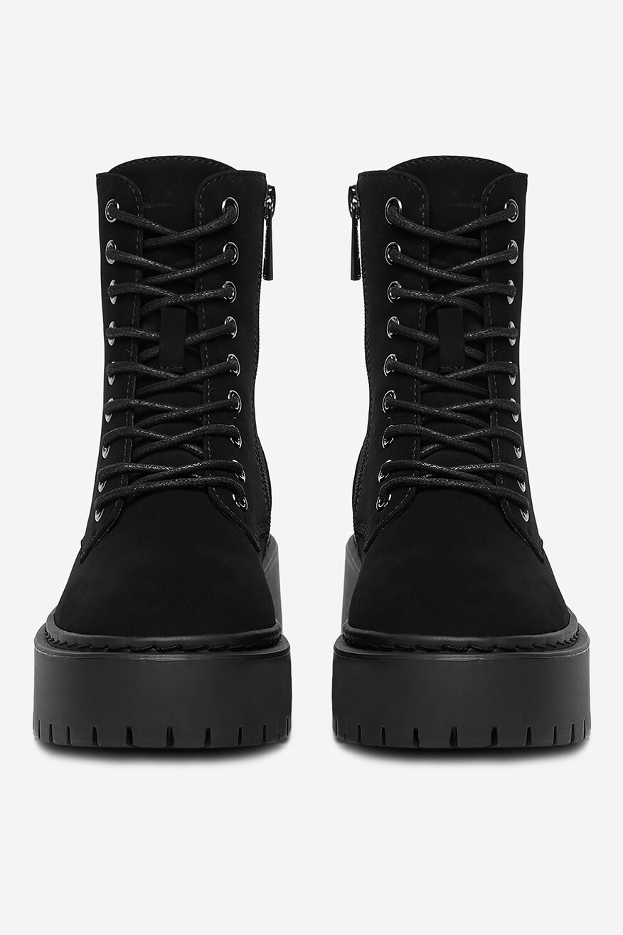 
                Боти DeeZee ЧЕРЕН - 5906751310274