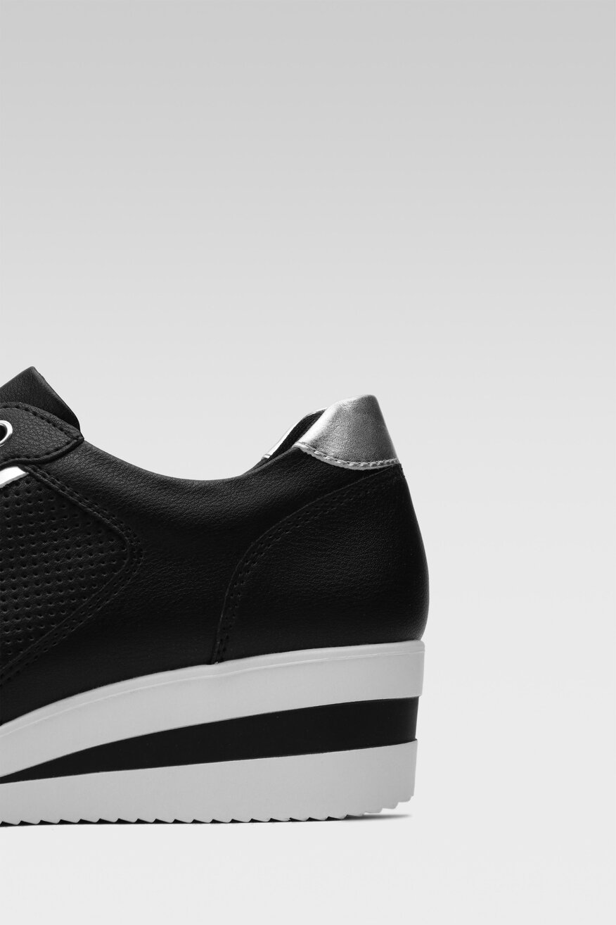 
                Напівчеревик Clara Barson ЧОРНИЙ - 5904862441320