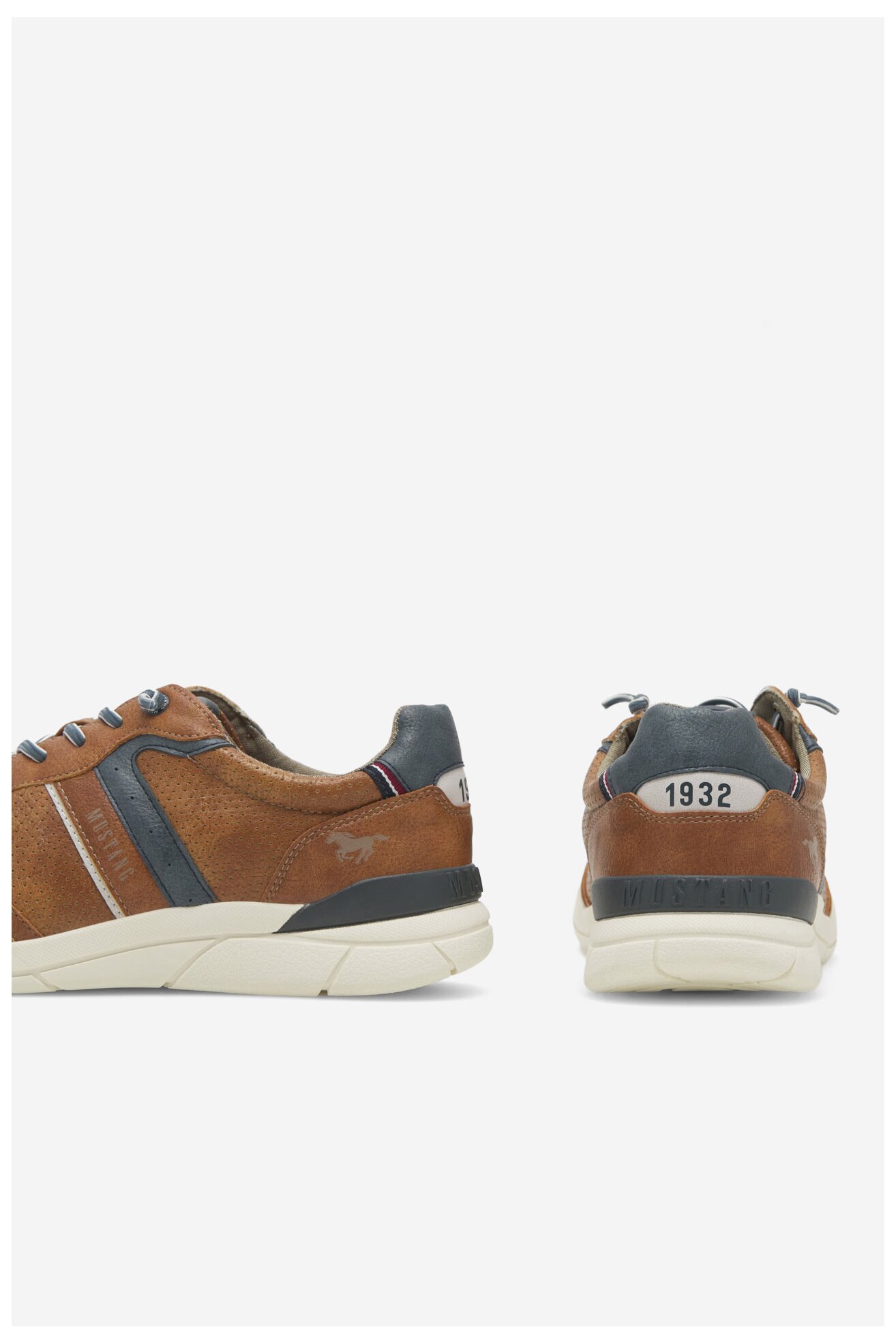 Półbuty Mustang 4138-310 Brązowy