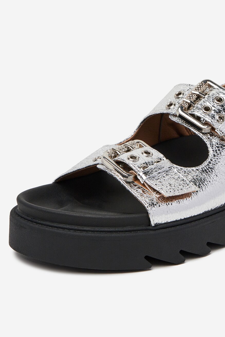 
                Сандали DeeZee СРЕБРИСТ - 5904862325491