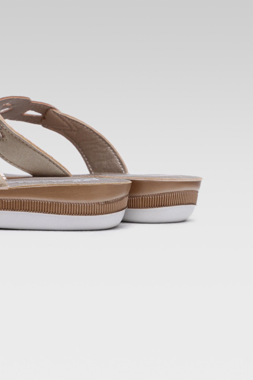 Inblu - Klapki z aplikacją złote - 5903698500256