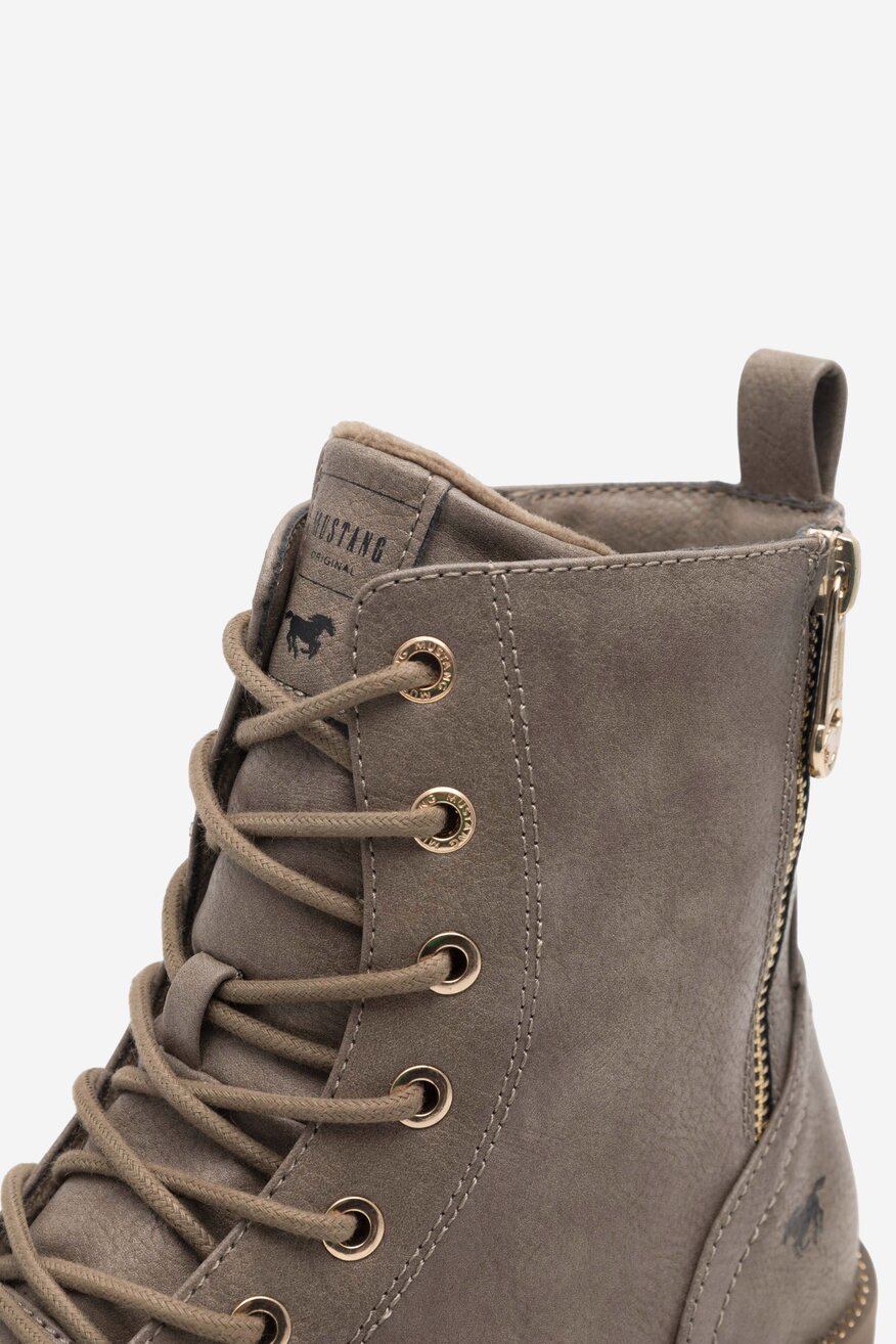 
                Боти Mustang БЕЖОВ - 5905588861898