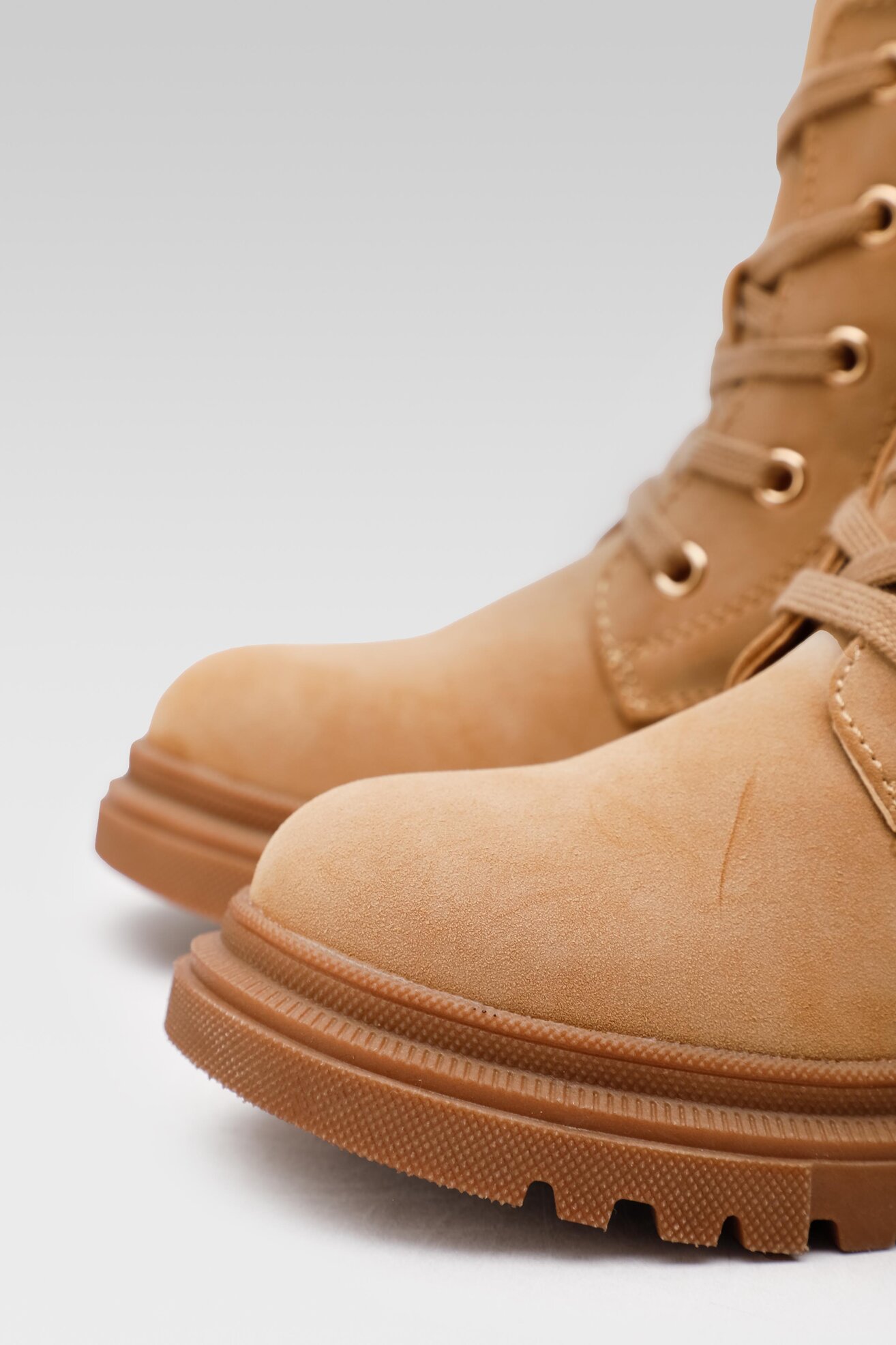 Trzewiki DeeZee CS5819-06 Camel