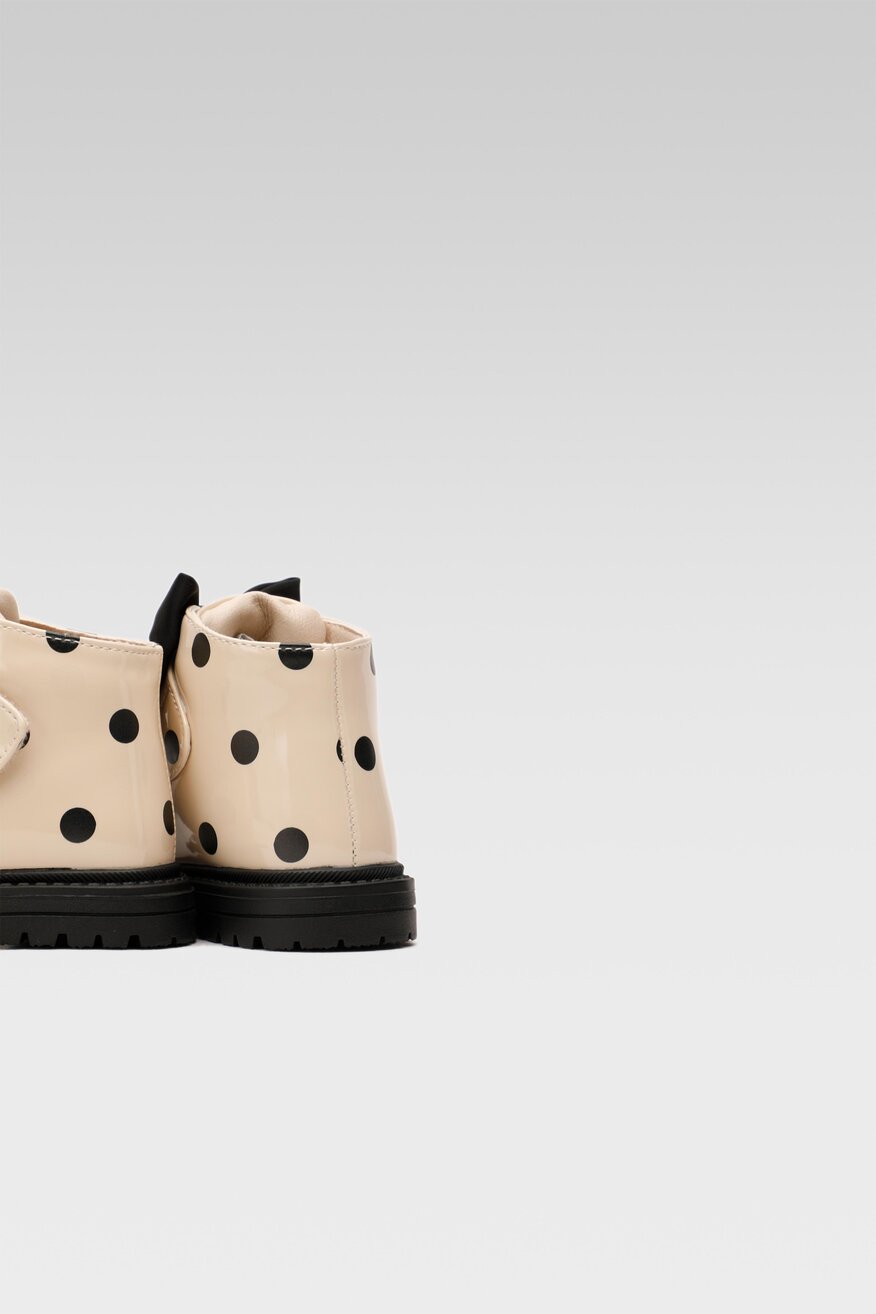 
                Nelli Blu - Botki na rzepy - 5904862061375