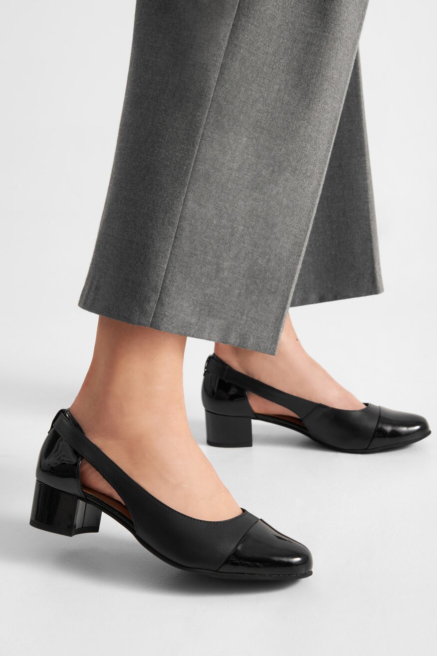 
                Lasocki - Czółenka skórzane na słupku - 5904862625935