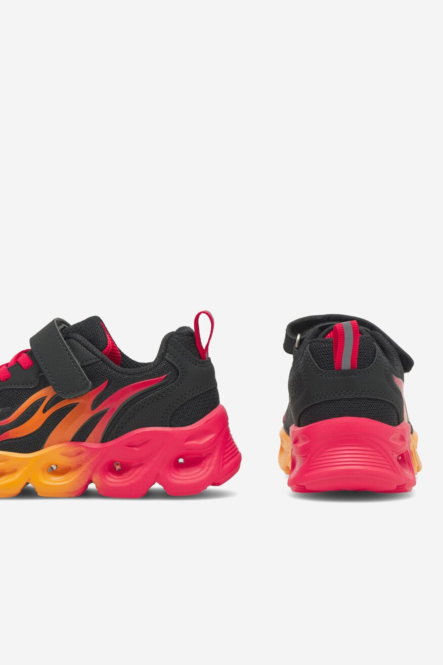 
                Action Boy - Sneakersy z migającymi diodami - 5905588523369