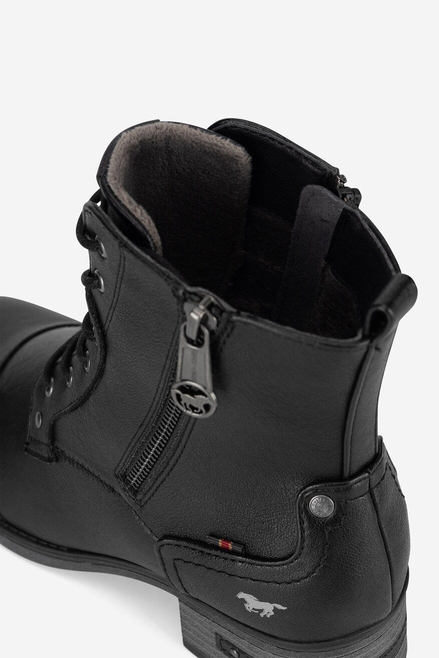 
                Csizma Mustang FEKETE - 5905588858867