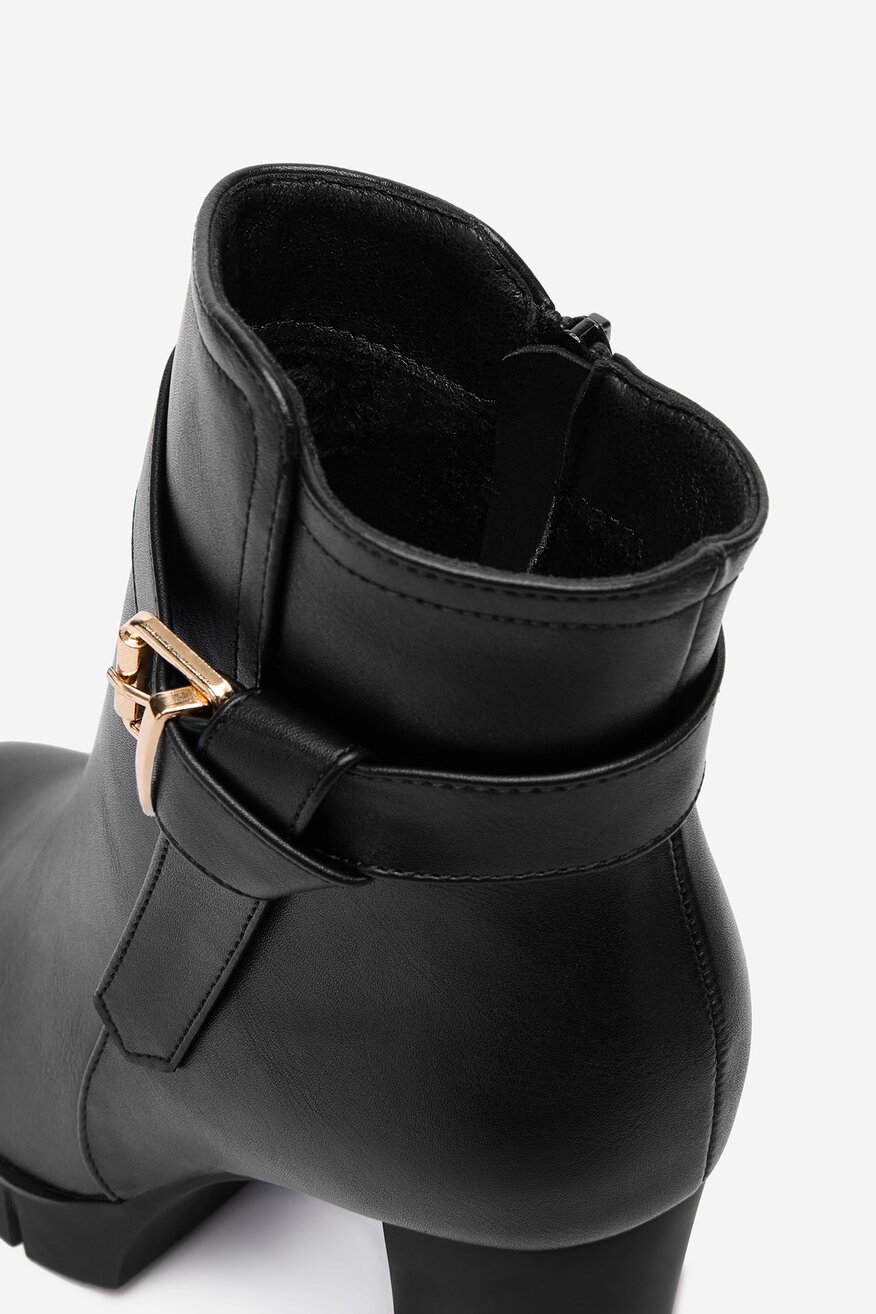 
                        Ghete DeeZee HX16041A-180 NEGRU - 5904410915471