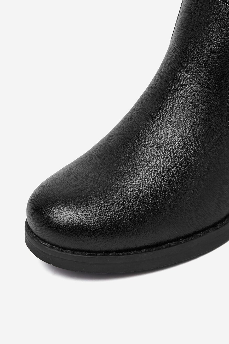 
                Bokacsizma Go Soft FEKETE - 5906751445037