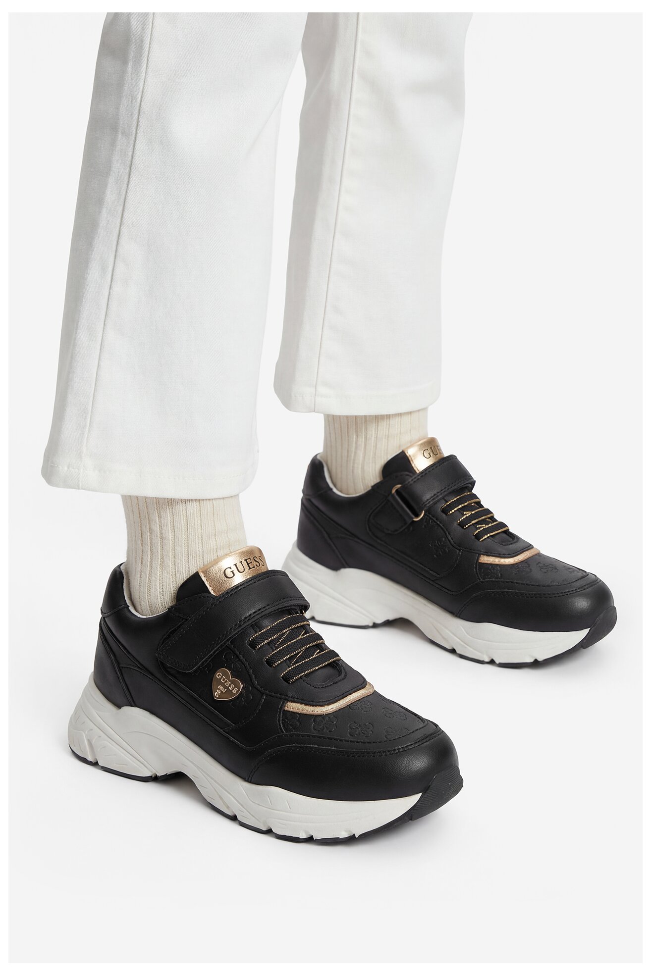 Кросівки GUESS CEO-CI12-TONIC-01 ЧОРНИЙ