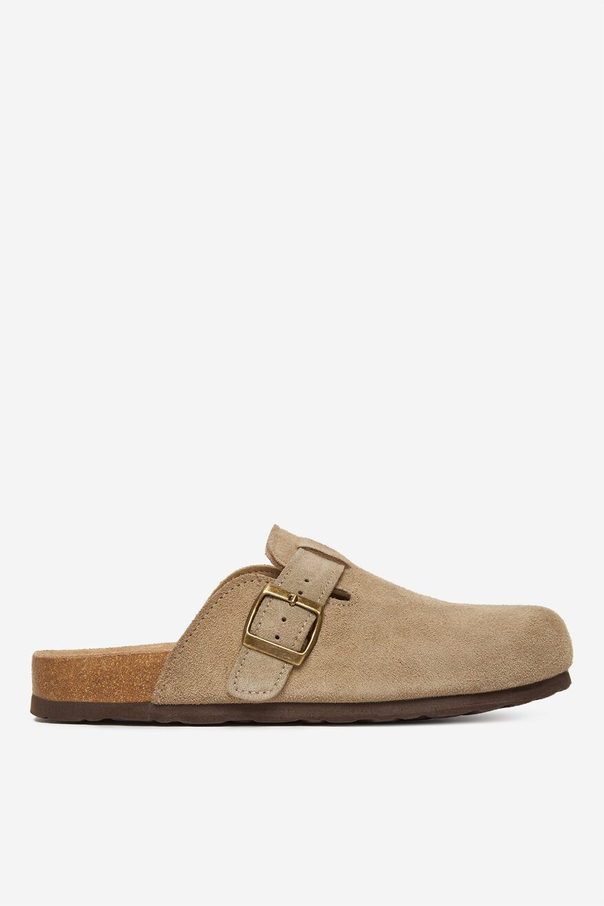 
                DeeZee - Mule zamszowe - 5906751133507