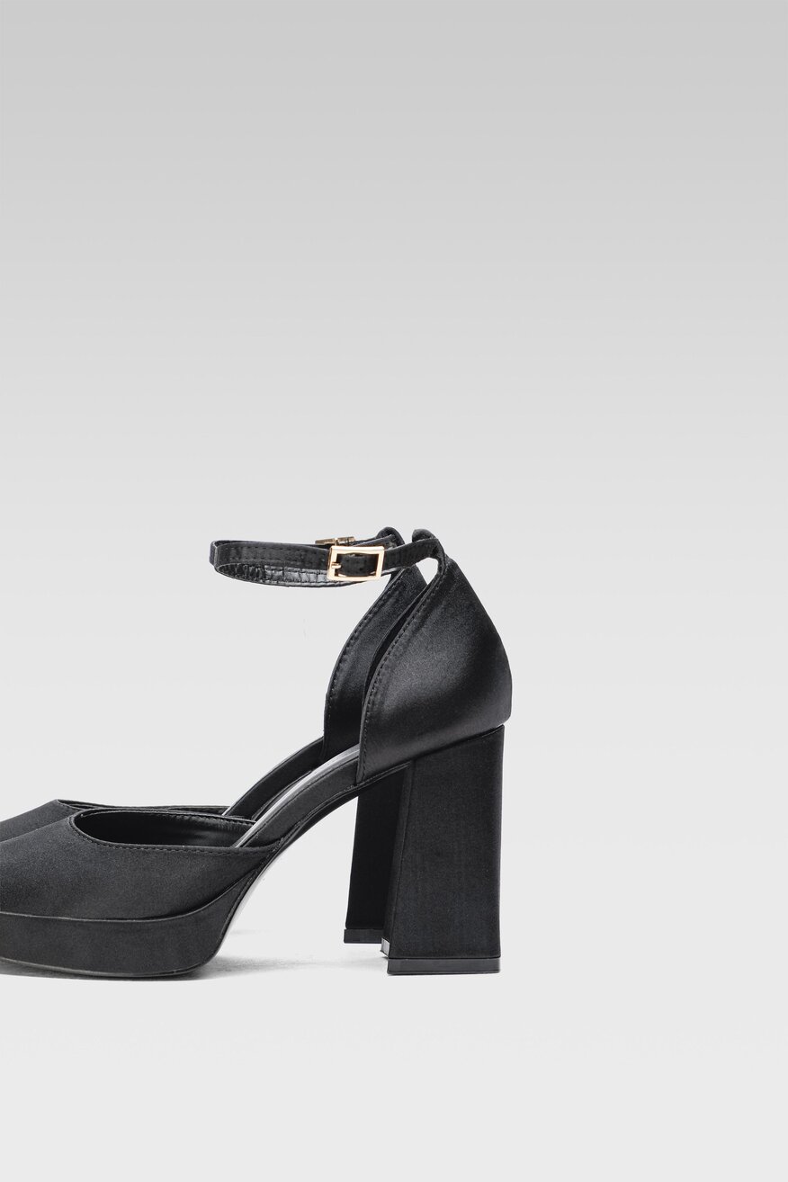 
                Jenny Fairy - Czółenka czarne - 5904862408286