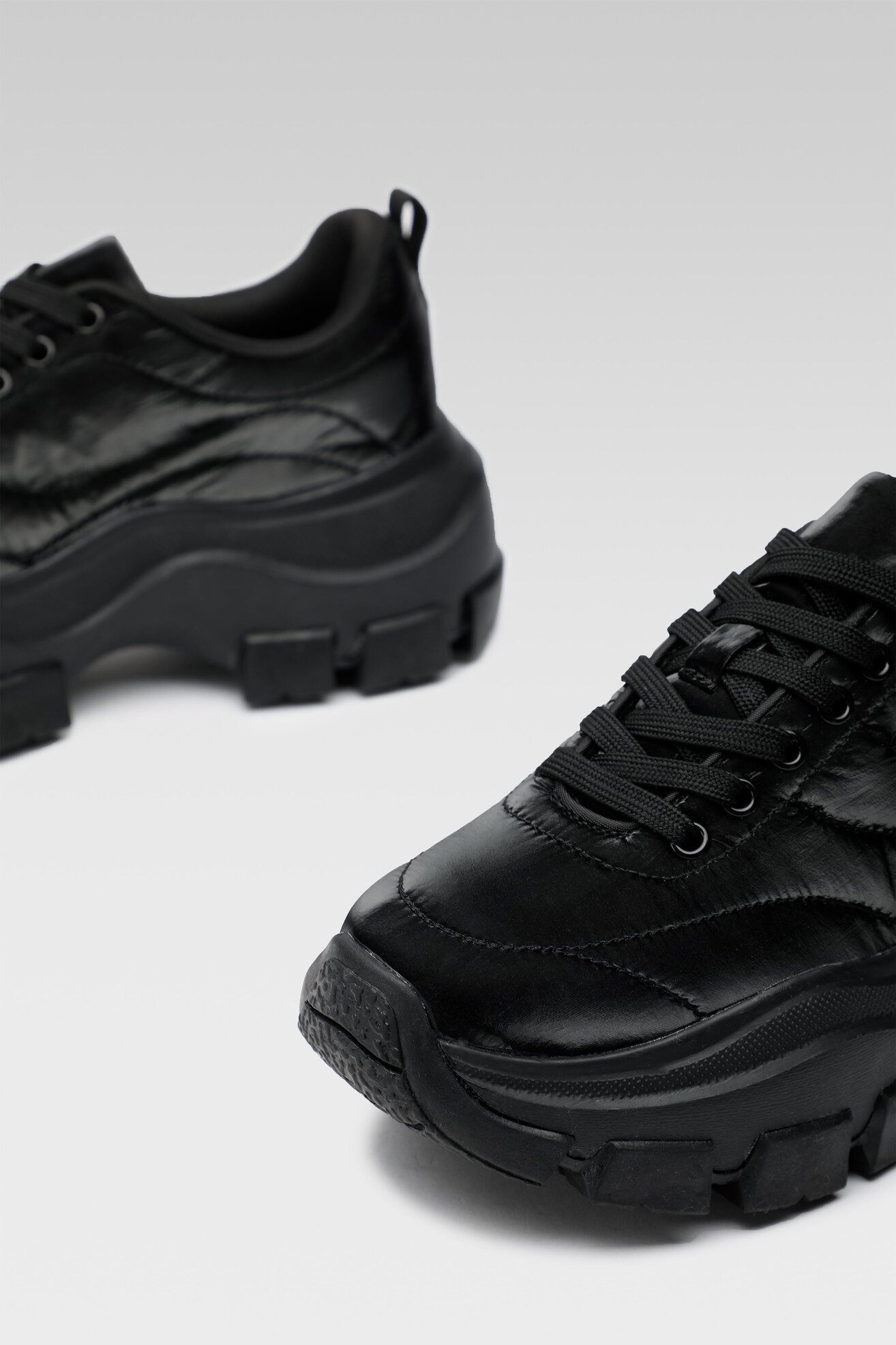 Obuwie sportowe Togoshi WP-FW22-T064 Czarny