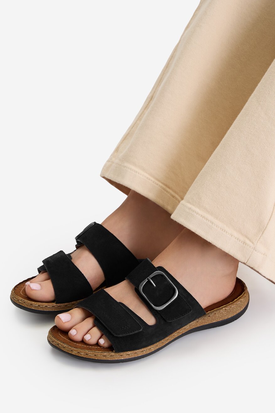 
                Go Soft - Klapki skórzane - 5906751950906