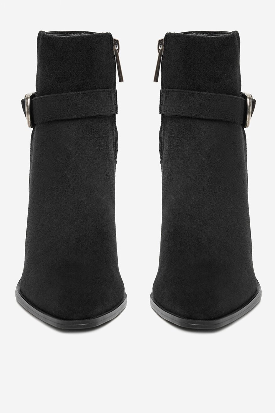 
                Kratke čizme Jenny CRNA - 5906751403617