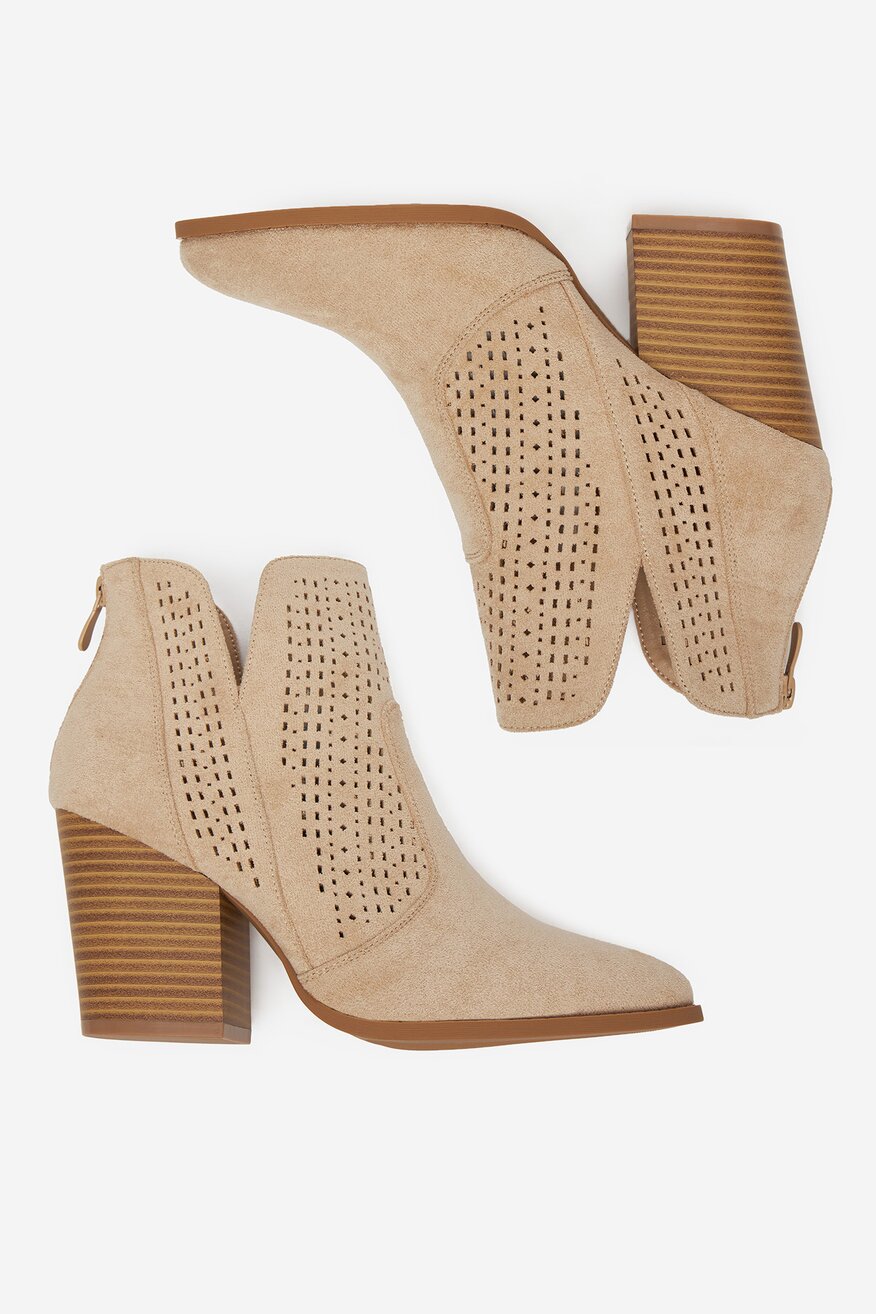 
                DeeZee - Botki na słupku - 5904410942965