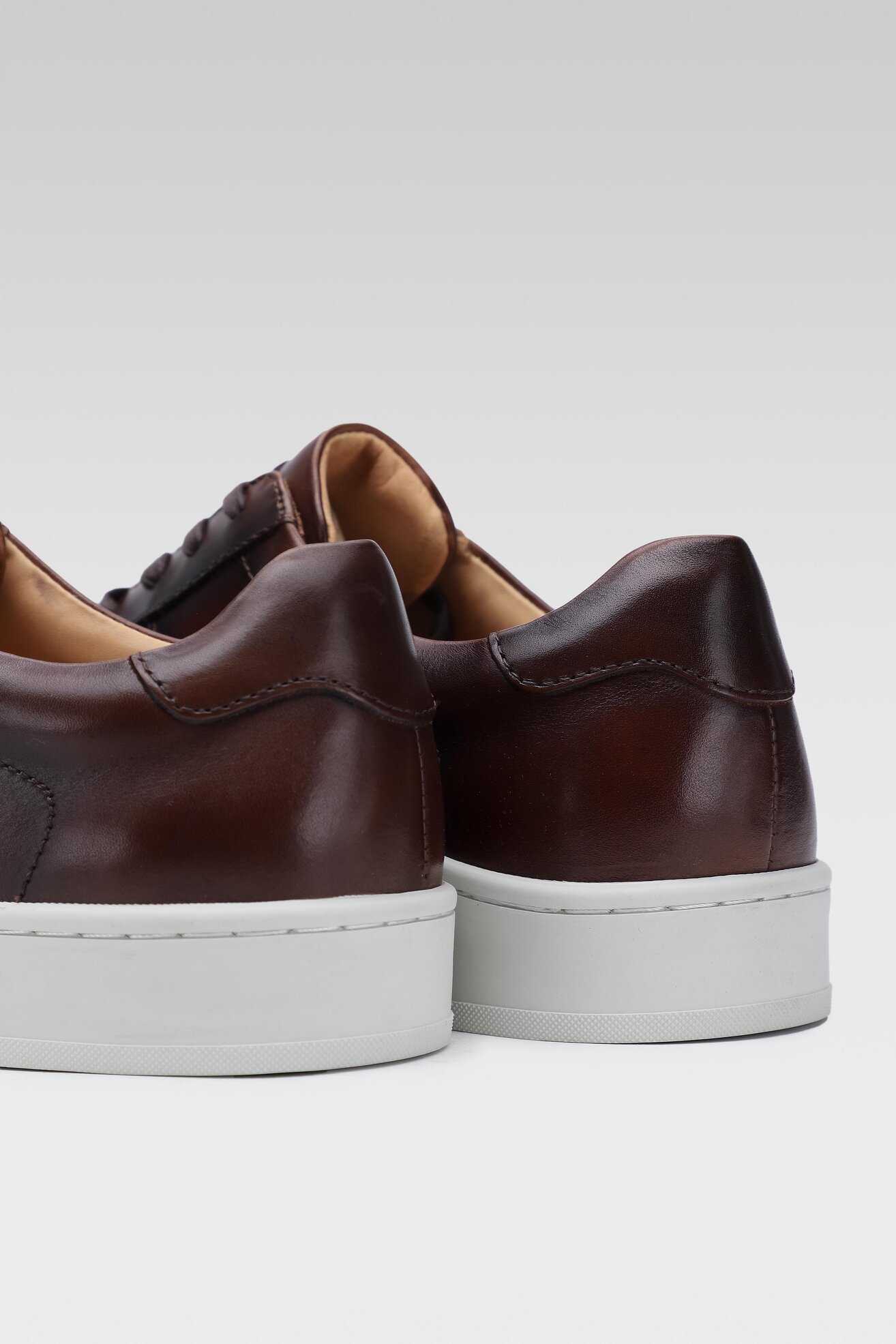 Półbuty Gino Rossi 120AM0898 Brązowy ciemny