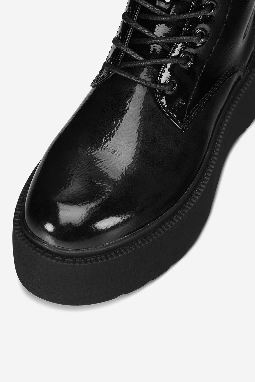 
                Боти DeeZee ЧЕРЕН - 5905588846239