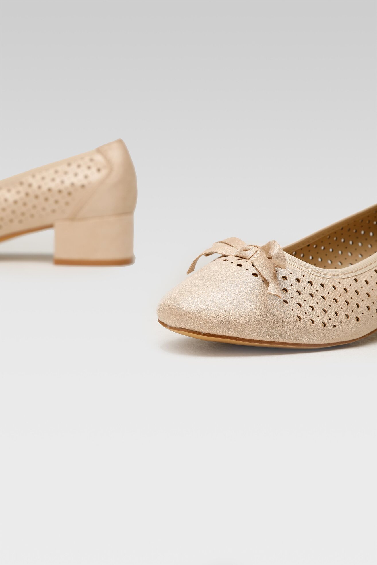 Czółenka Clara Barson TS5091-04 Beżowy