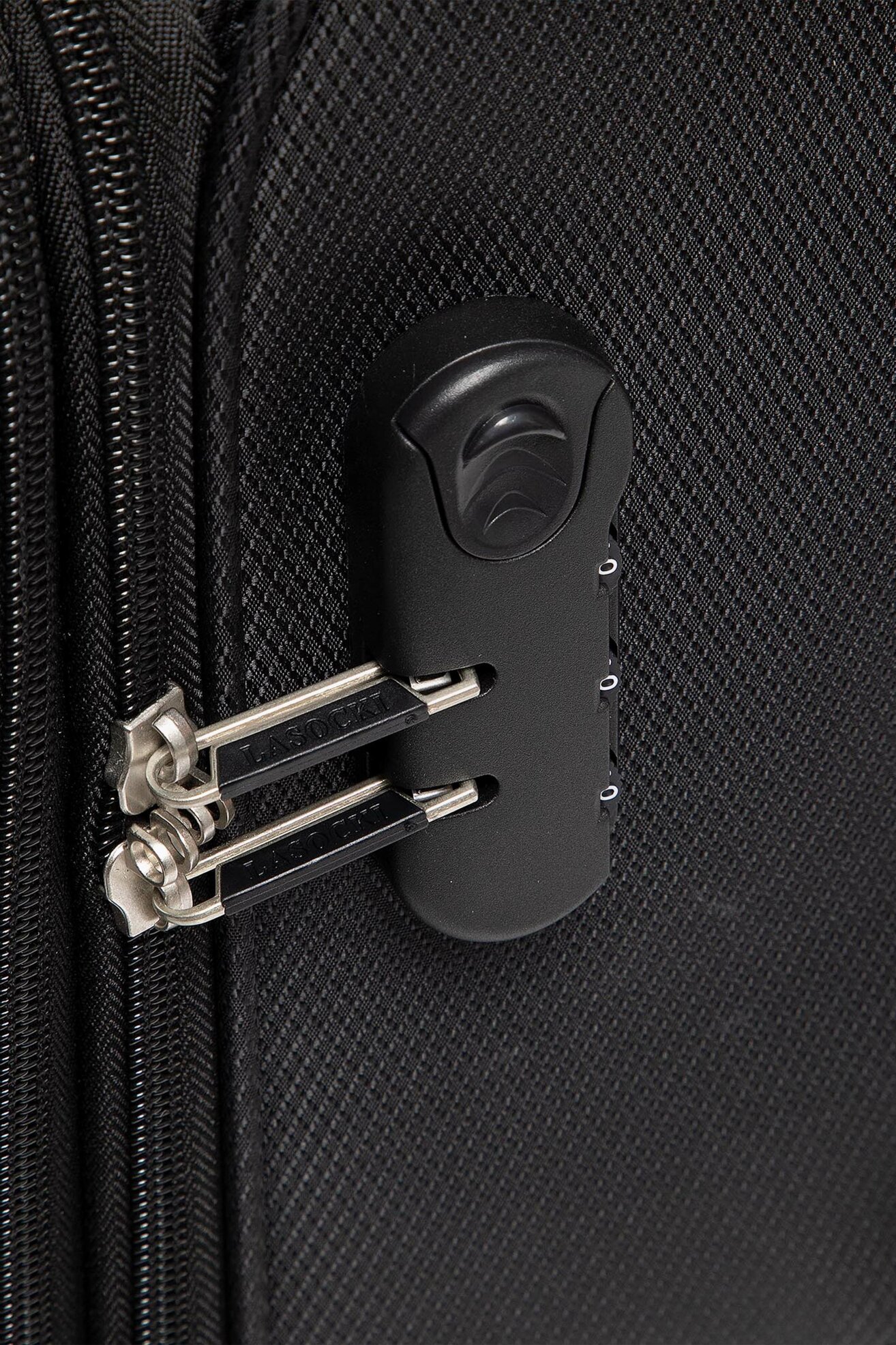 Walizka Lasocki BLW-S-503-10-01 Czarny