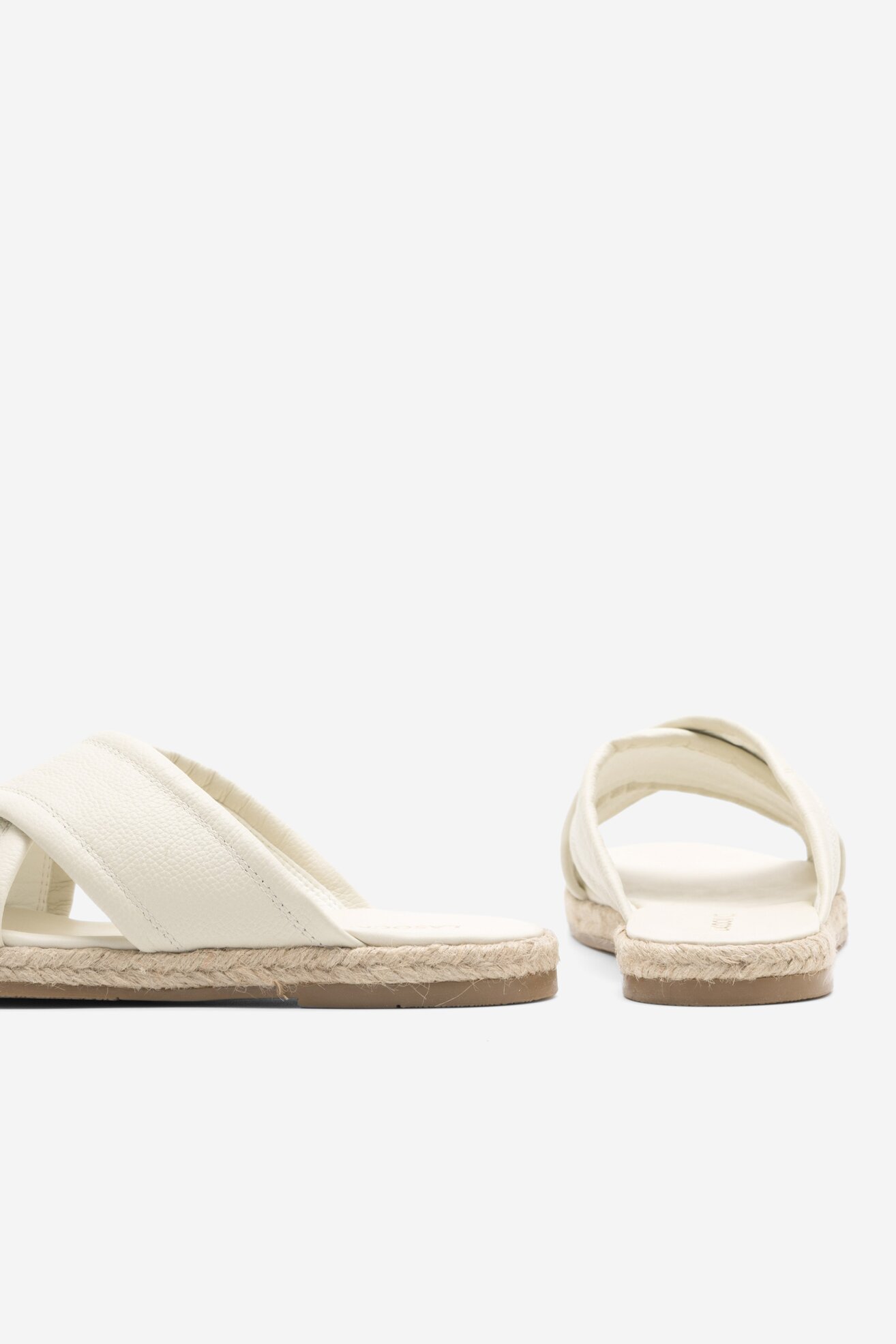 Klapki Lasocki CARPI EST-DOBRAWA-05 Biały