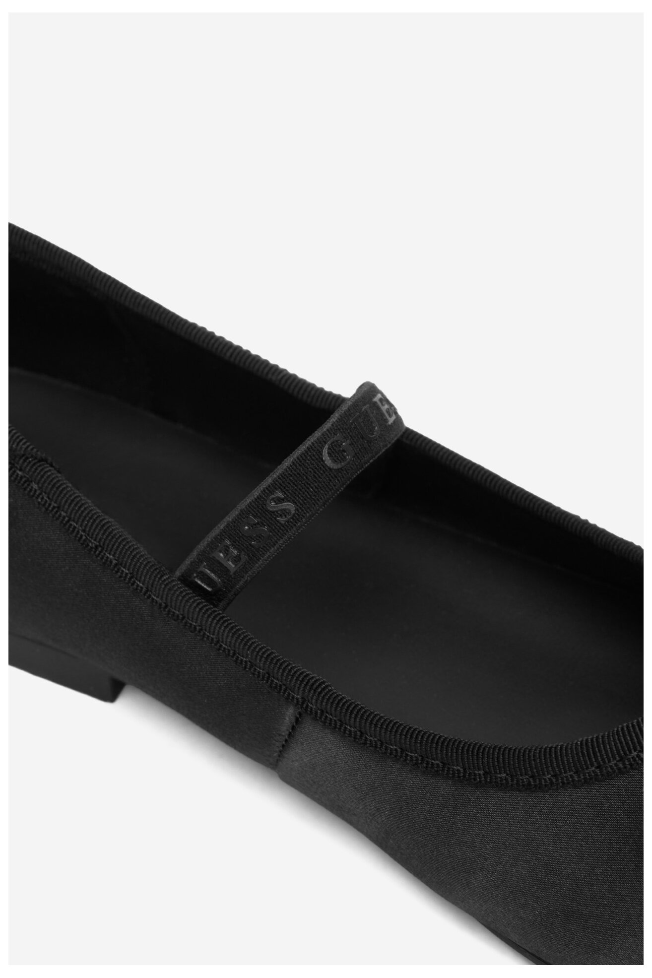 Балерина GUESS CEO-CS6666-13 ЧЕРЕН