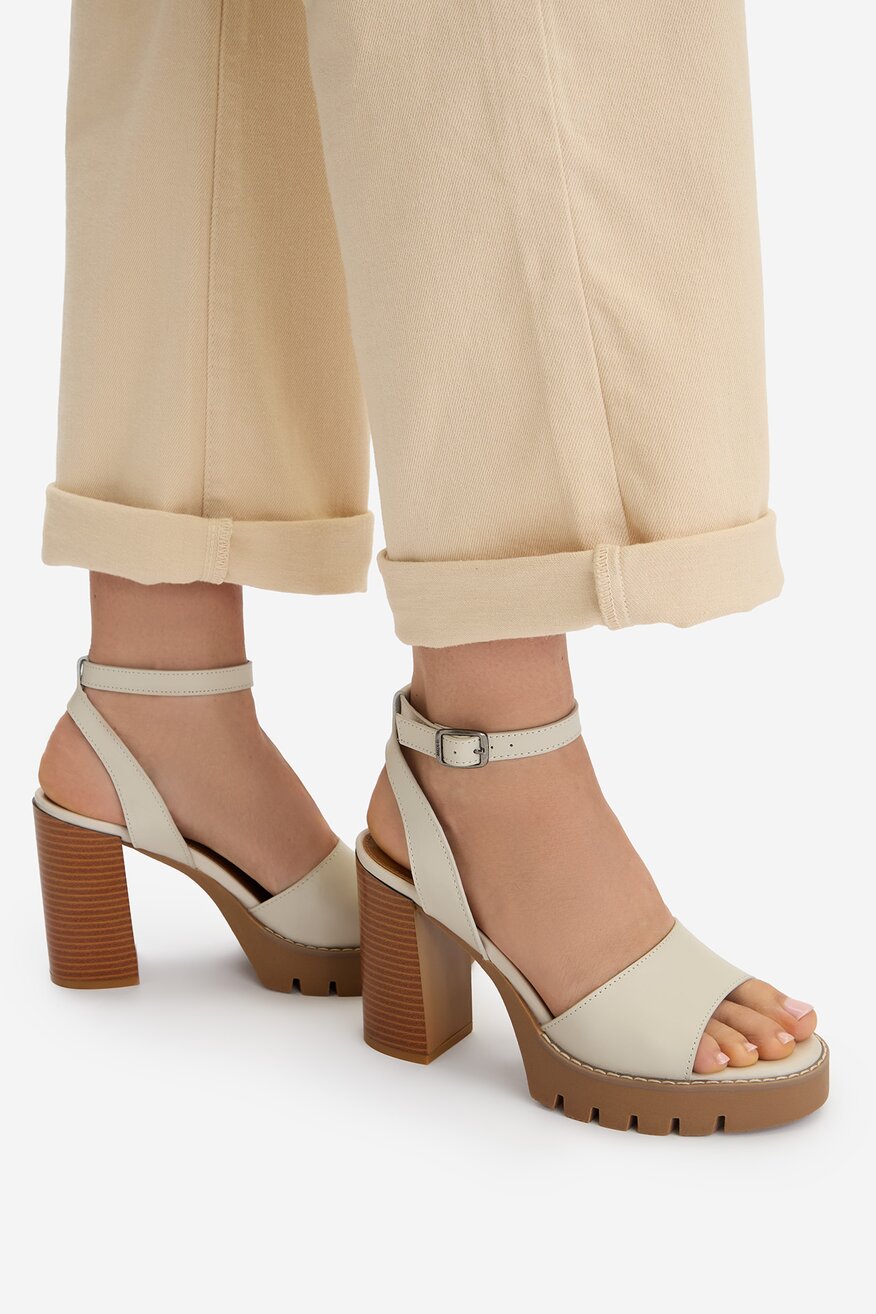 
                Sandale G-STAR RAW СВЕТЛИ БЕЖ - 5907964014966