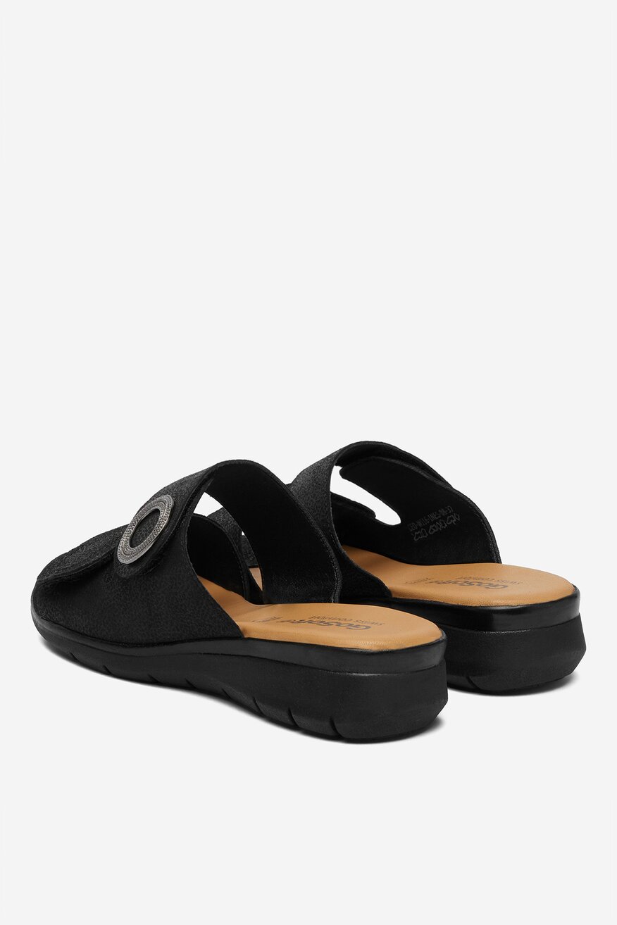 
                Go Soft - Klapki skórzane - 5907964009344