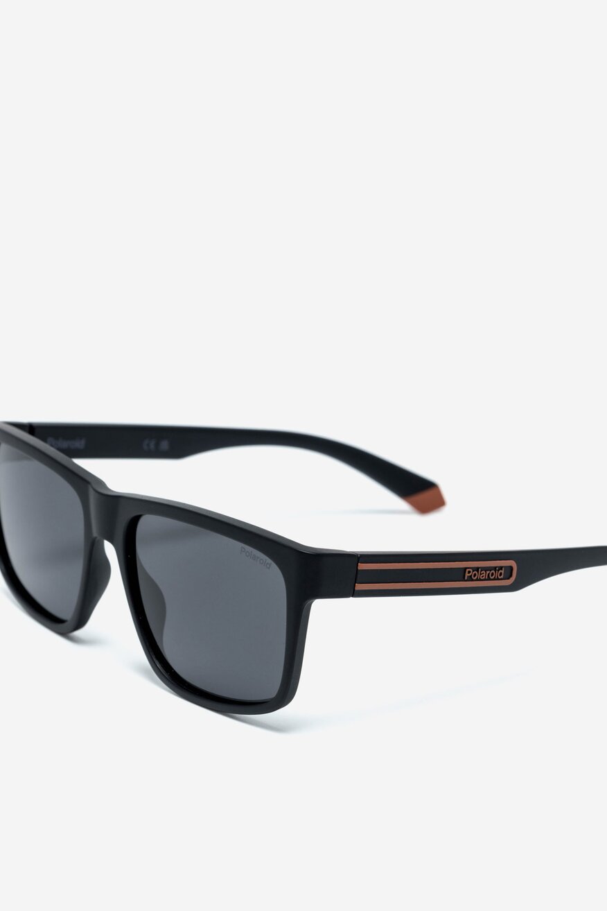 
                Muške sunčane naočare Polaroid CRNA - 5905588897637
