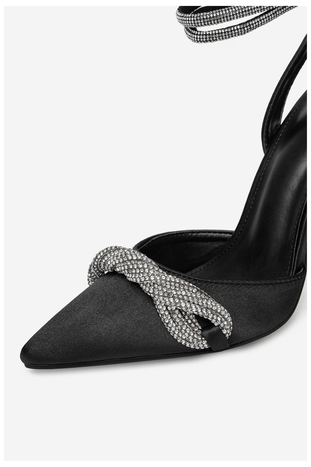 Pantofi cu toc DeeZee HT085-9 NEGRU